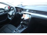 VW Passat bei Gebrauchtwagen.expert - Abbildung (10 / 15)