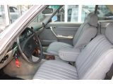 Mercedes-Benz 380 bei Gebrauchtwagen.expert - Abbildung (9 / 15)