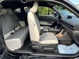 Mazda MX-30 bei Gebrauchtwagen.expert - Abbildung (9 / 15)