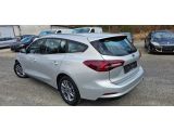 Ford Focus Turnier bei Gebrauchtwagen.expert - Abbildung (4 / 15)