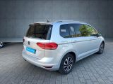 VW Touran bei Gebrauchtwagen.expert - Abbildung (6 / 15)