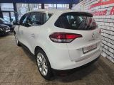 Renault Scenic bei Gebrauchtwagen.expert - Abbildung (5 / 15)
