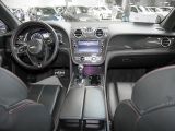 Bentley Bentayga bei Gebrauchtwagen.expert - Abbildung (8 / 15)