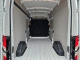 Ford Transit bei Gebrauchtwagen.expert - Abbildung (14 / 15) Ford Transit bei Gebrauchtwagen.expert - Abbildung (14 / 15)