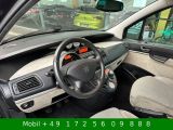 Peugeot 807 bei Gebrauchtwagen.expert - Abbildung (10 / 15)