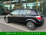 Opel Astra bei Gebrauchtwagen.expert - Abbildung (2 / 15)