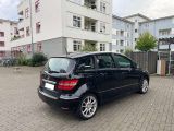 Mercedes-Benz B-Klasse bei Gebrauchtwagen.expert - Abbildung (2 / 15)