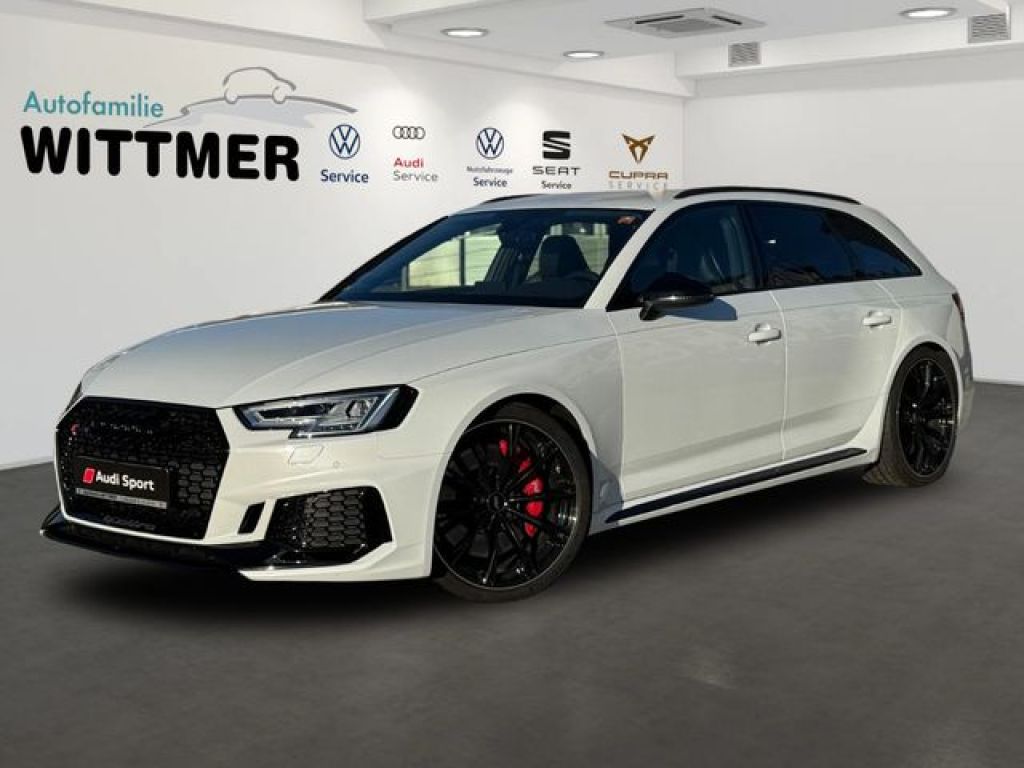 Audi RS 4 bei Gebrauchtwagen.expert - Hauptabbildung Audi RS 4 bei Gebrauchtwagen.expert - Hauptabbildung