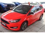 Ford Focus Turnier bei Gebrauchtwagen.expert - Abbildung (4 / 15)