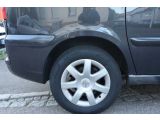Peugeot 807 bei Gebrauchtwagen.expert - Abbildung (11 / 15)