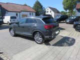 VW T-Roc bei Gebrauchtwagen.expert - Abbildung (4 / 13)