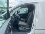 VW Caddy bei Gebrauchtwagen.expert - Abbildung (14 / 15)