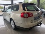 VW Passat bei Gebrauchtwagen.expert - Abbildung (10 / 15) VW Passat bei Gebrauchtwagen.expert - Abbildung (10 / 15)