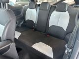 Citroen DS3 bei Gebrauchtwagen.expert - Abbildung (13 / 15) Citroen DS3 bei Gebrauchtwagen.expert - Abbildung (13 / 15)