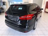 Ford Focus Turnier bei Gebrauchtwagen.expert - Abbildung (6 / 9)