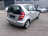 Mercedes-Benz A-Klasse bei Gebrauchtwagen.expert - Abbildung (7 / 9)