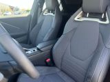Toyota C-HR bei Gebrauchtwagen.expert - Abbildung (12 / 15)