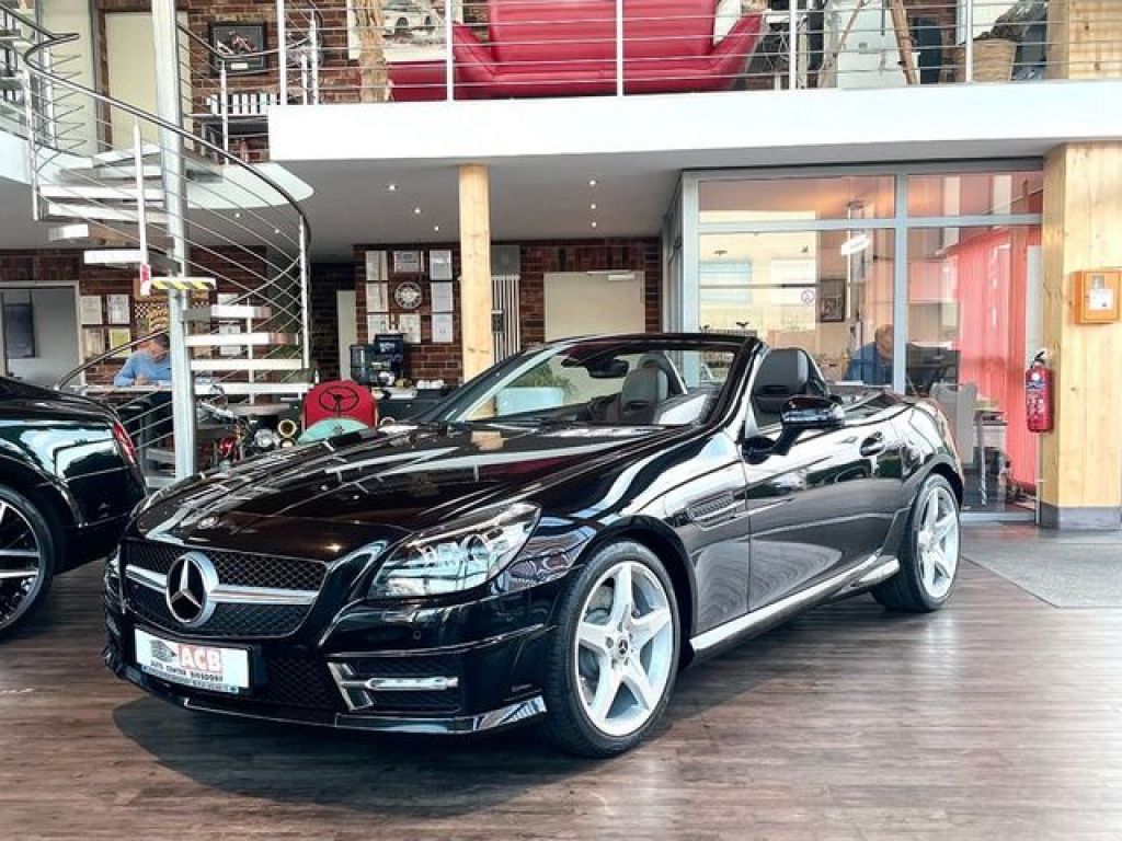 Mercedes-Benz SLK-Klasse bei Gebrauchtwagen.expert - Hauptabbildung Mercedes-Benz SLK-Klasse bei Gebrauchtwagen.expert - Hauptabbildung