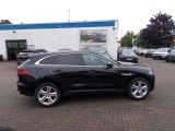 Jaguar F-Pace bei Gebrauchtwagen.expert - Abbildung (4 / 15)