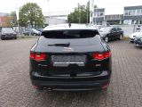 Jaguar F-Pace bei Gebrauchtwagen.expert - Abbildung (6 / 15)