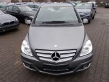 Mercedes-Benz B-Klasse bei Gebrauchtwagen.expert - Abbildung (2 / 15)