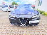 Alfa Romeo Giulia bei Gebrauchtwagen.expert - Abbildung (13 / 15) Alfa Romeo Giulia bei Gebrauchtwagen.expert - Abbildung (13 / 15)