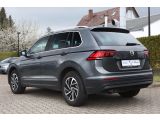 VW Tiguan bei Gebrauchtwagen.expert - Abbildung (4 / 15)
