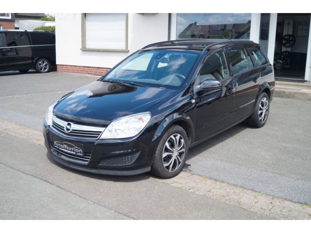 Opel Astra bei Gebrauchtwagen.expert - Hauptabbildung Opel Astra bei Gebrauchtwagen.expert - Hauptabbildung