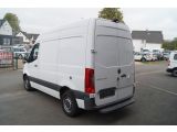 Mercedes-Benz Sprinter bei Gebrauchtwagen.expert - Abbildung (8 / 15) Mercedes-Benz Sprinter bei Gebrauchtwagen.expert - Abbildung (8 / 15)