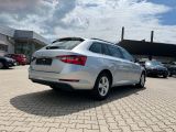 Skoda Superb bei Gebrauchtwagen.expert - Abbildung (4 / 15)