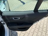 Volvo V60 bei Gebrauchtwagen.expert - Abbildung (15 / 15) Volvo V60 bei Gebrauchtwagen.expert - Abbildung (15 / 15)