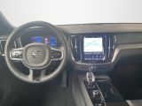 Volvo V60 bei Gebrauchtwagen.expert - Abbildung (8 / 15) Volvo V60 bei Gebrauchtwagen.expert - Abbildung (8 / 15)