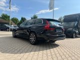 Volvo V60 bei Gebrauchtwagen.expert - Abbildung (2 / 15) Volvo V60 bei Gebrauchtwagen.expert - Abbildung (2 / 15)