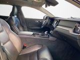Volvo V60 bei Gebrauchtwagen.expert - Abbildung (12 / 15) Volvo V60 bei Gebrauchtwagen.expert - Abbildung (12 / 15)
