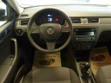 Skoda Rapid bei Gebrauchtwagen.expert - Abbildung (11 / 14)