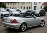 Mercedes-Benz SLK-Klasse bei Gebrauchtwagen.expert - Abbildung (13 / 15)