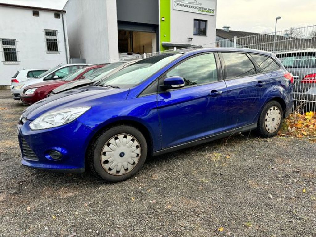 Ford Focus Turnier bei Gebrauchtwagen.expert - Hauptabbildung Ford Focus Turnier bei Gebrauchtwagen.expert - Hauptabbildung
