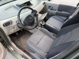 Renault Modus bei Gebrauchtwagen.expert - Abbildung (9 / 15)