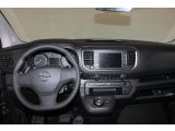 Opel Vivaro bei Gebrauchtwagen.expert - Abbildung (15 / 15)