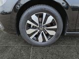 VW Golf VIII bei Gebrauchtwagen.expert - Abbildung (14 / 15)