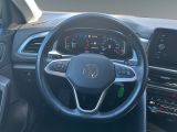 VW T-Roc bei Gebrauchtwagen.expert - Abbildung (12 / 15) VW T-Roc bei Gebrauchtwagen.expert - Abbildung (12 / 15)