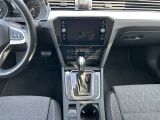 VW Passat bei Gebrauchtwagen.expert - Abbildung (11 / 15) VW Passat bei Gebrauchtwagen.expert - Abbildung (11 / 15)