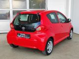 Toyota Aygo bei Gebrauchtwagen.expert - Abbildung (4 / 15)