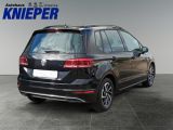 VW Golf Sportsvan bei Gebrauchtwagen.expert - Abbildung (5 / 15)