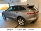 Jaguar F-Pace bei Gebrauchtwagen.expert - Abbildung (7 / 15)