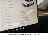 Tesla Model Y bei Gebrauchtwagen.expert - Abbildung (12 / 15) Tesla Model Y bei Gebrauchtwagen.expert - Abbildung (12 / 15)