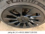 Tesla Model Y bei Gebrauchtwagen.expert - Abbildung (8 / 15) Tesla Model Y bei Gebrauchtwagen.expert - Abbildung (8 / 15)
