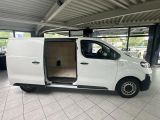 Opel Vivaro bei Gebrauchtwagen.expert - Abbildung (5 / 9)