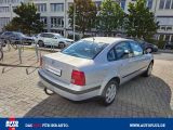 VW Passat bei Gebrauchtwagen.expert - Abbildung (6 / 15)