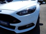 Ford Focus bei Gebrauchtwagen.expert - Abbildung (2 / 15)